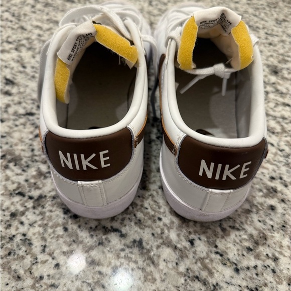 Nike Blazer Low ‘77 - Picture 9 of 14